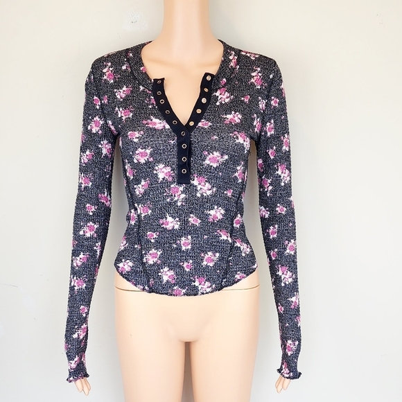 Free People  Floral Long Sleeve Black & Pink Top - Picture 1 of 8